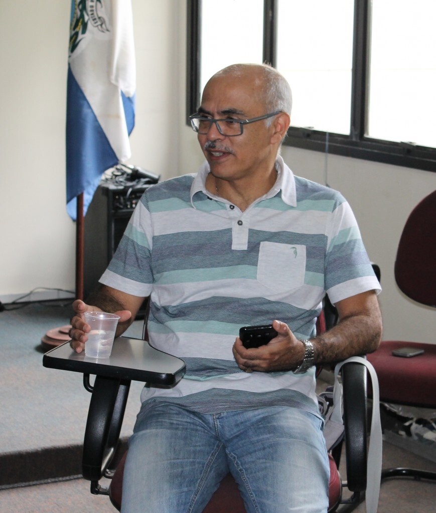 IMG_0995-869x1024.jpg