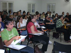 1-publicidade-para-criancas-e-discutida-no-seminario-de-midia-e-psicologia01-300x223.jpg